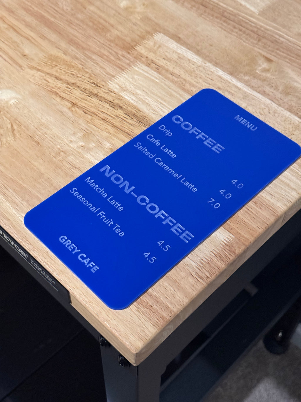 Flat Table Top Display